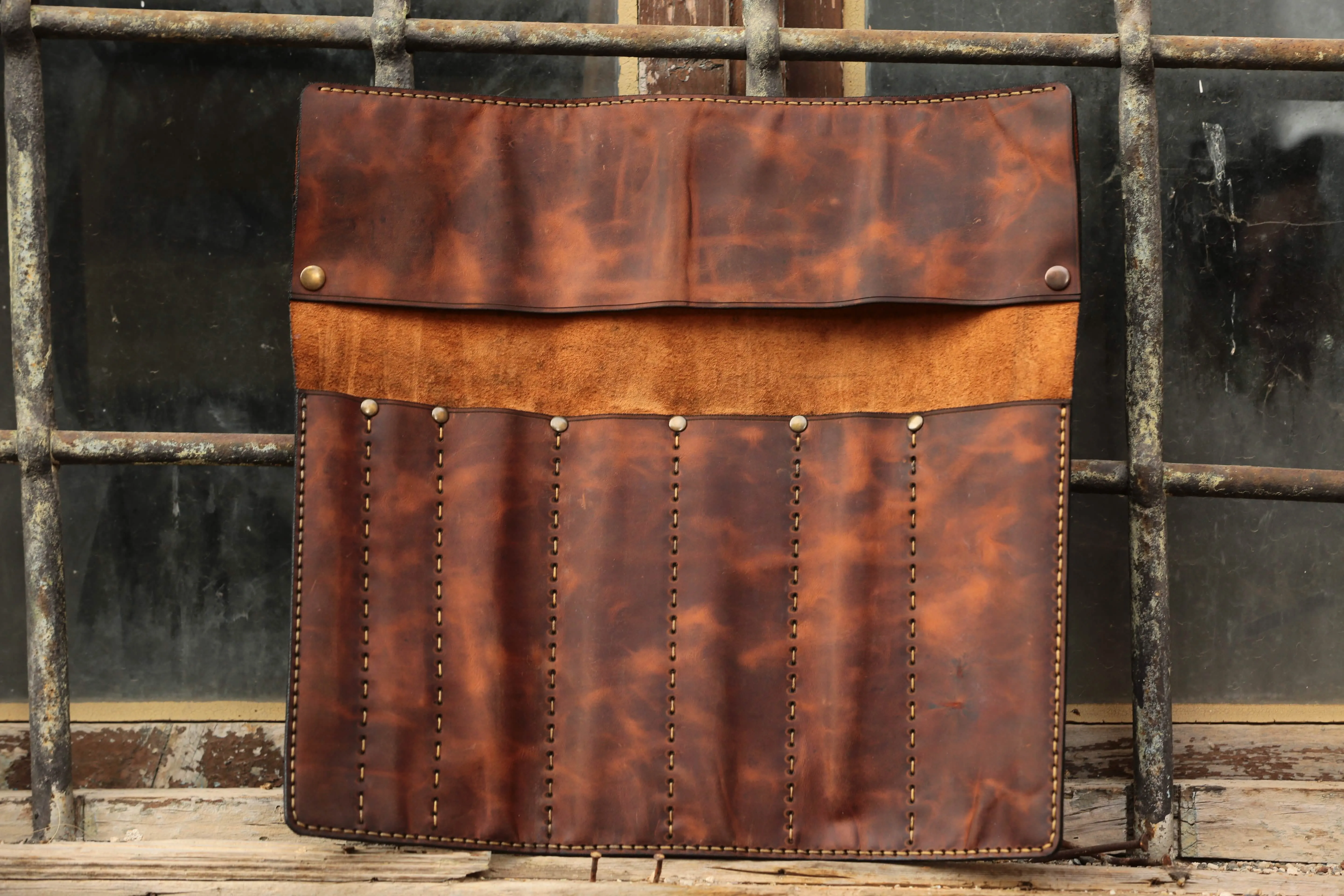 Artisan Leather Chef's Knife Roll - 7-Slot Holder for Professional Cooks