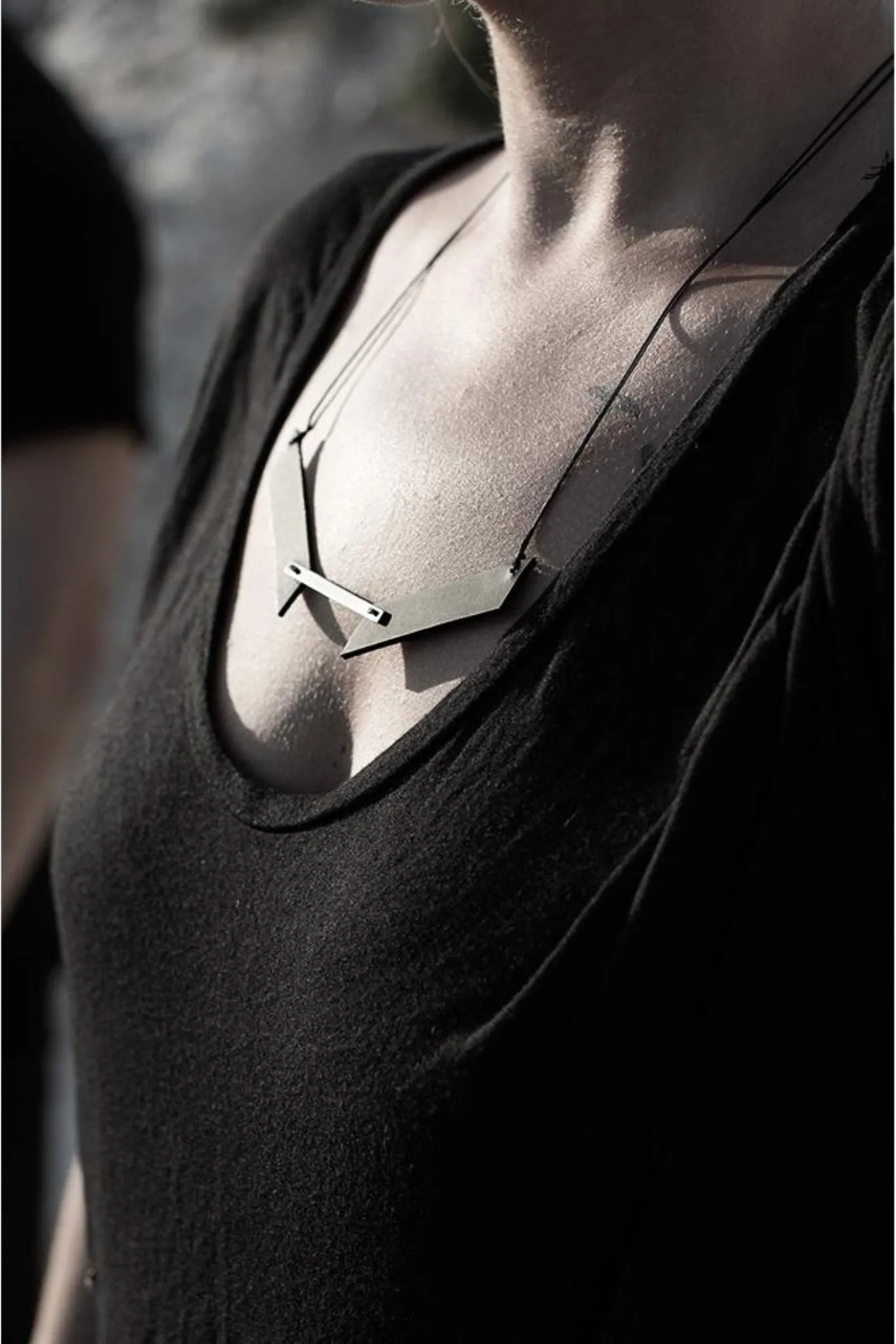 BAR V Pendant Silver