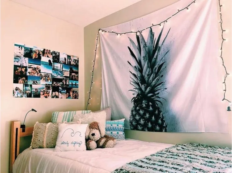 Black and White Pineapple Tapestry