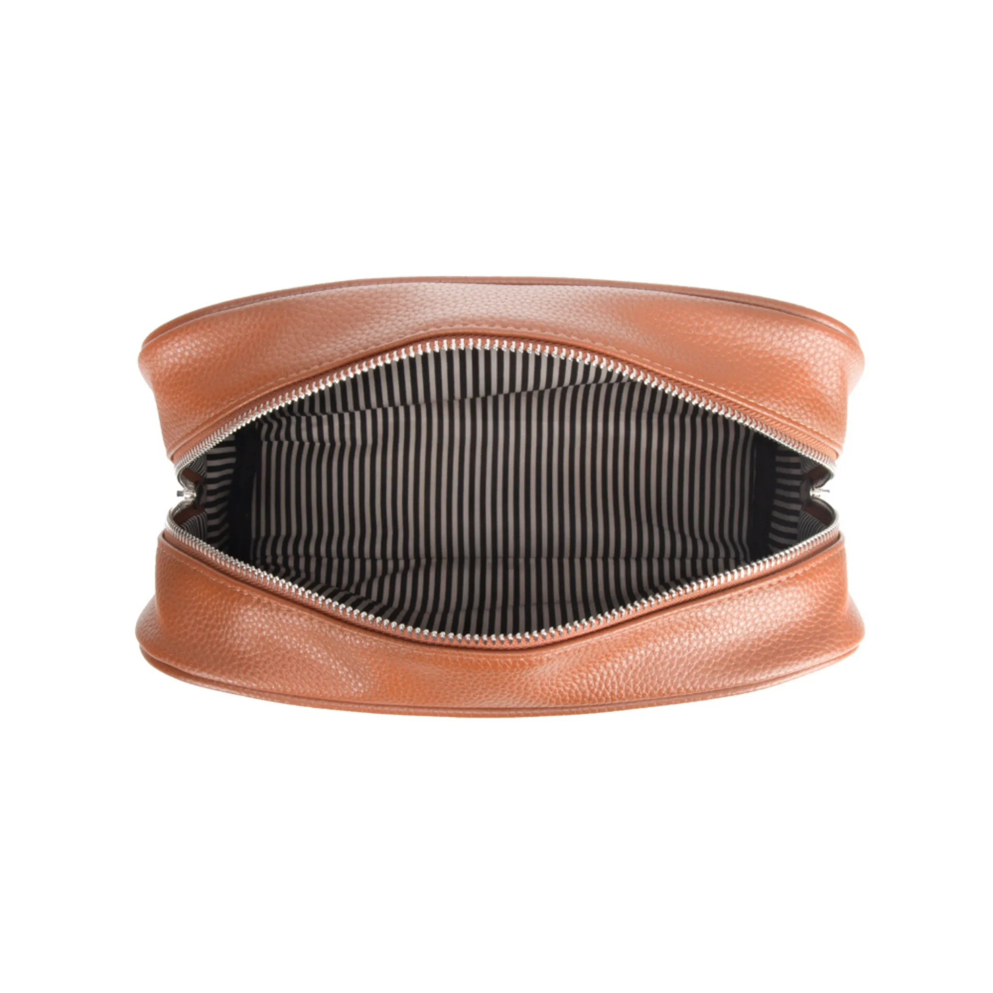 Brett Toiletry Bag in Chestnut