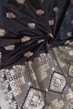 Exquisite Black Banarasi Silk Saree: Timeless Elegance