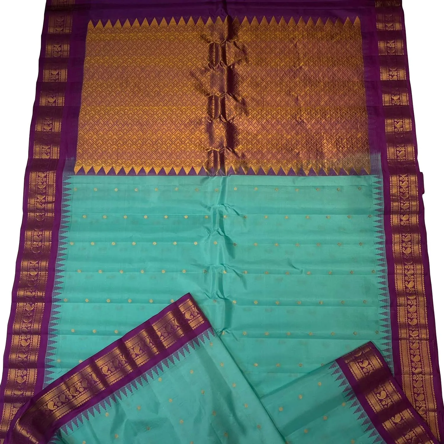 Exquisite Blue Gadwal Handloom Silk Saree