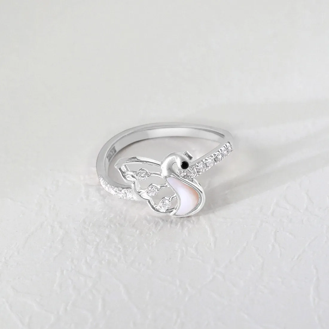Exquisite Gold Peacock Ring with Lab-Grown Diamonds
