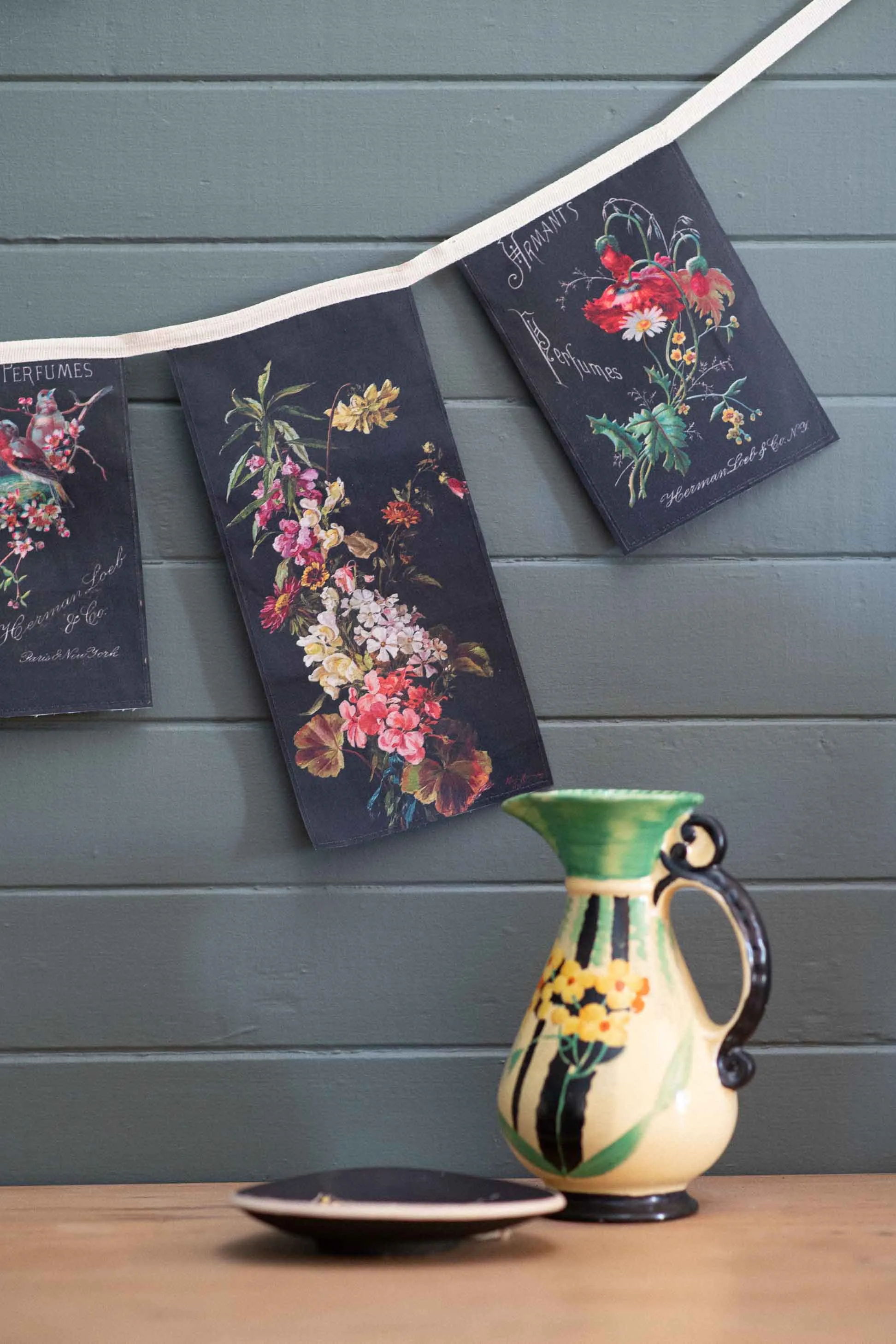 Exquisite Perfumes garland