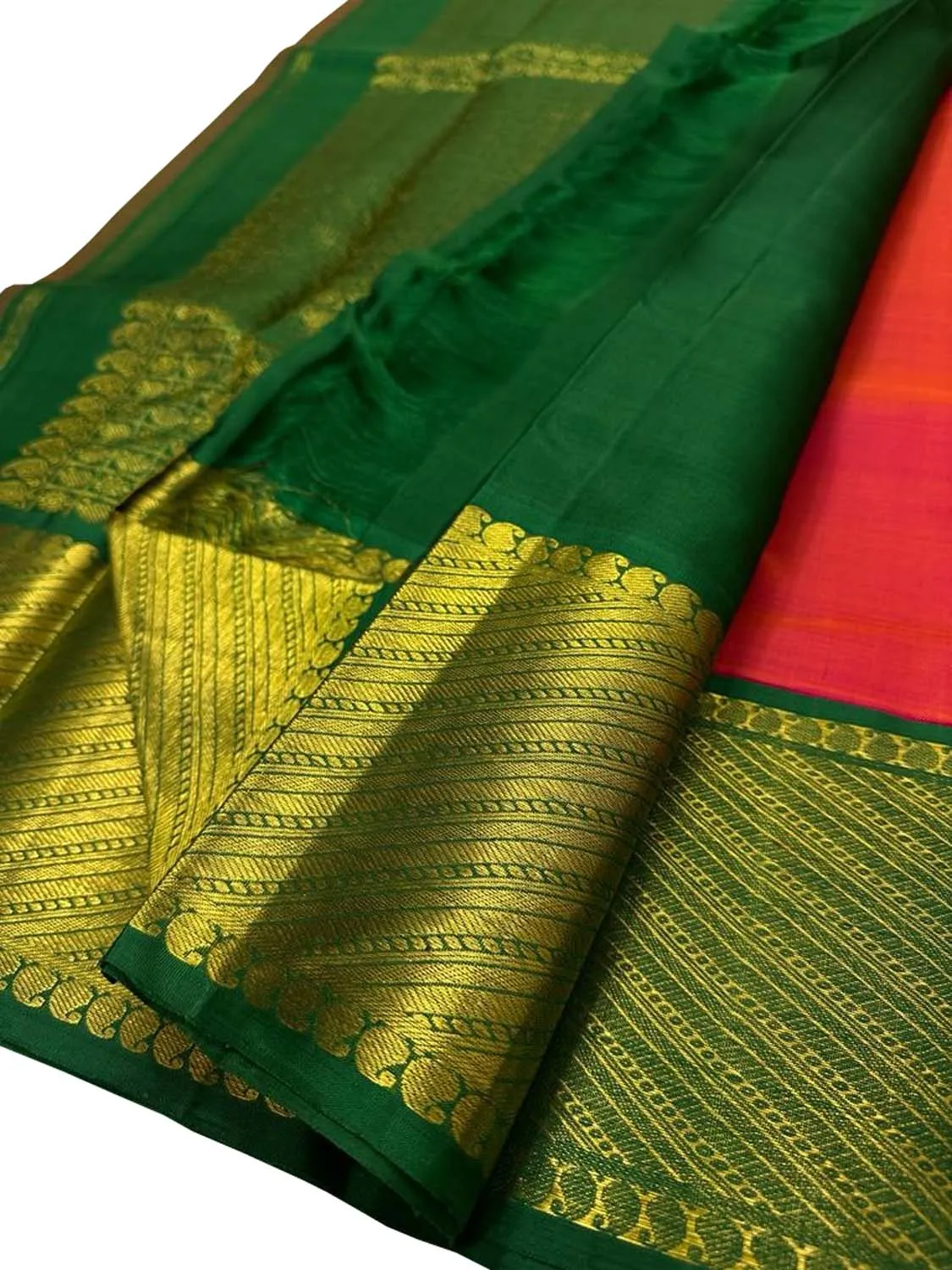 Exquisite Pink Kanjeevaram Handloom Silk Saree: Timeless Elegance