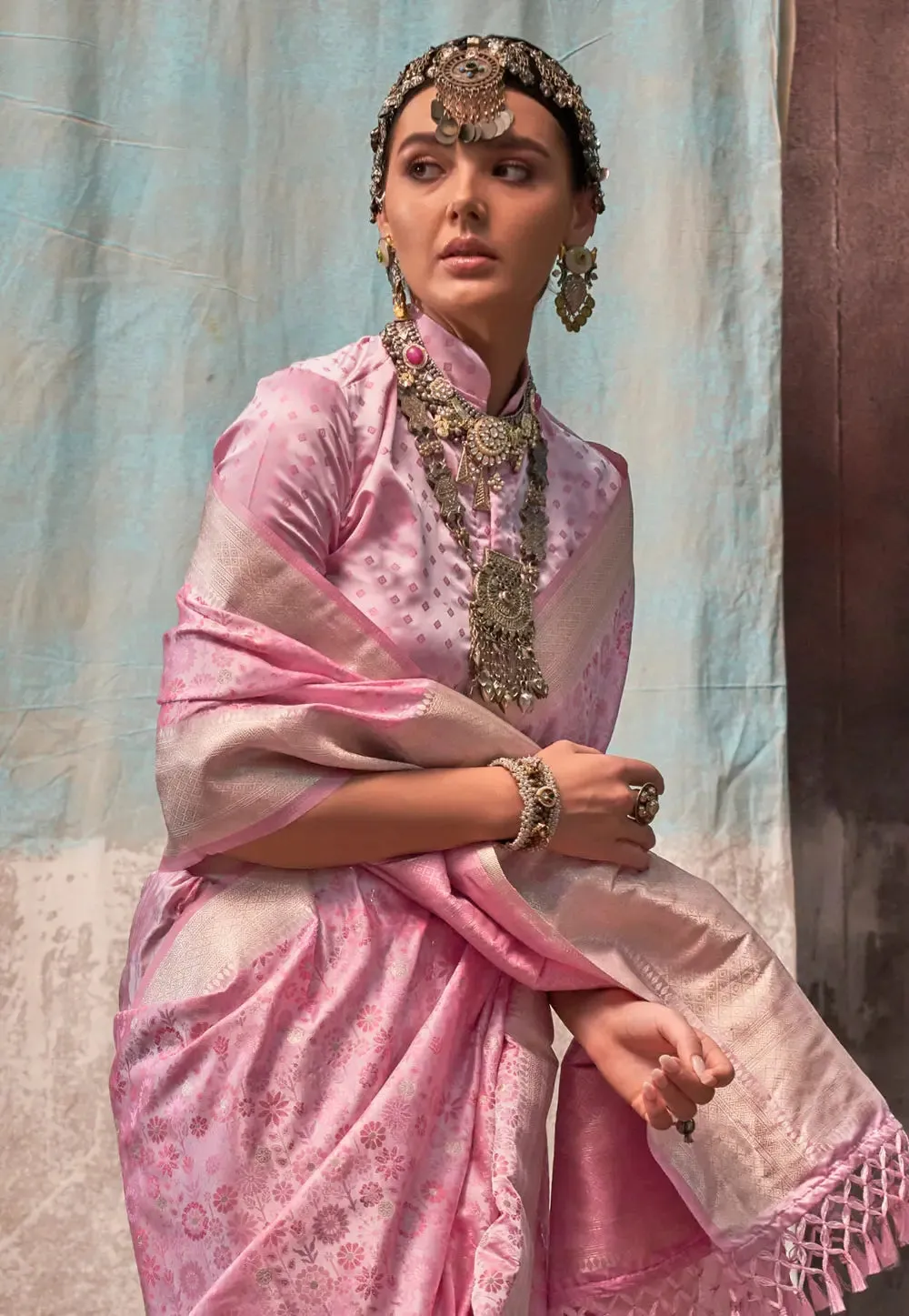 Exquisite Pink Pure Satin Silk Handloom Weaved Saree