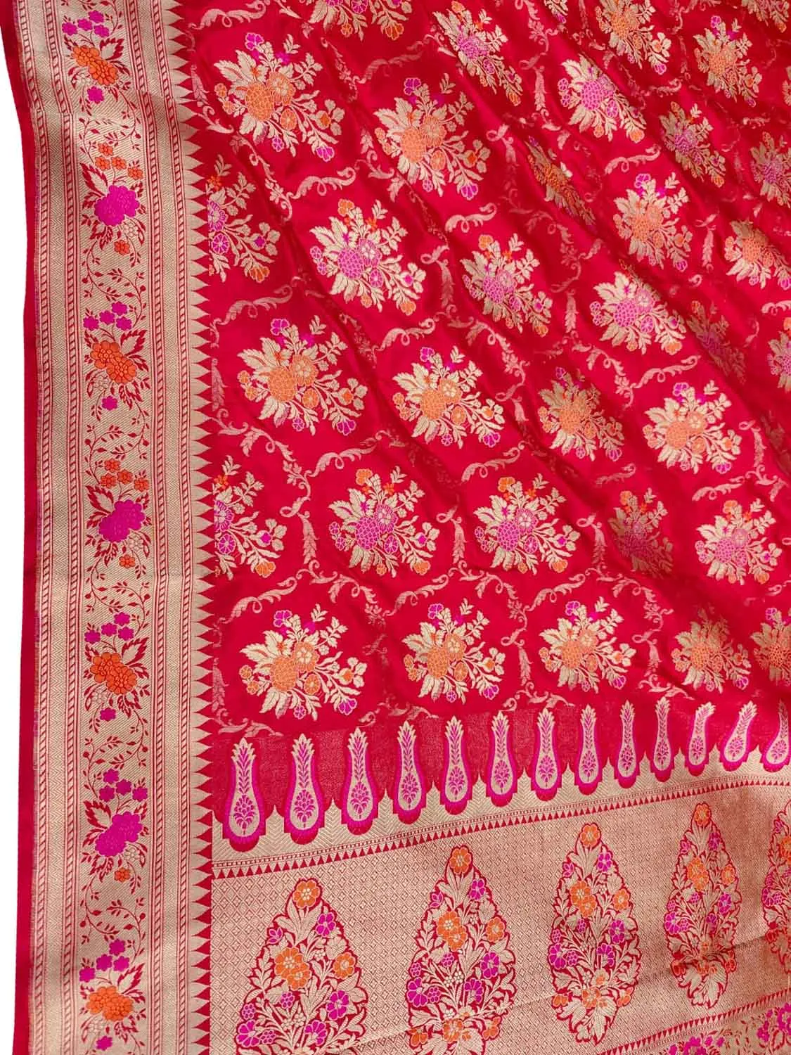 Exquisite Red Banarasi Handloom Katan Silk Saree