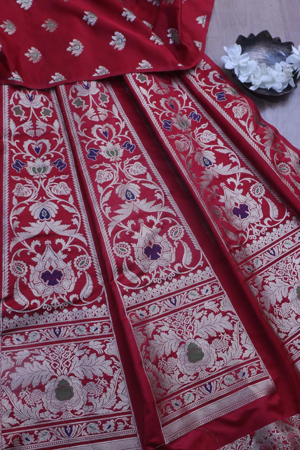 Exquisite Red Banarasi Silk Unstitched Meenakari Lehenga Set