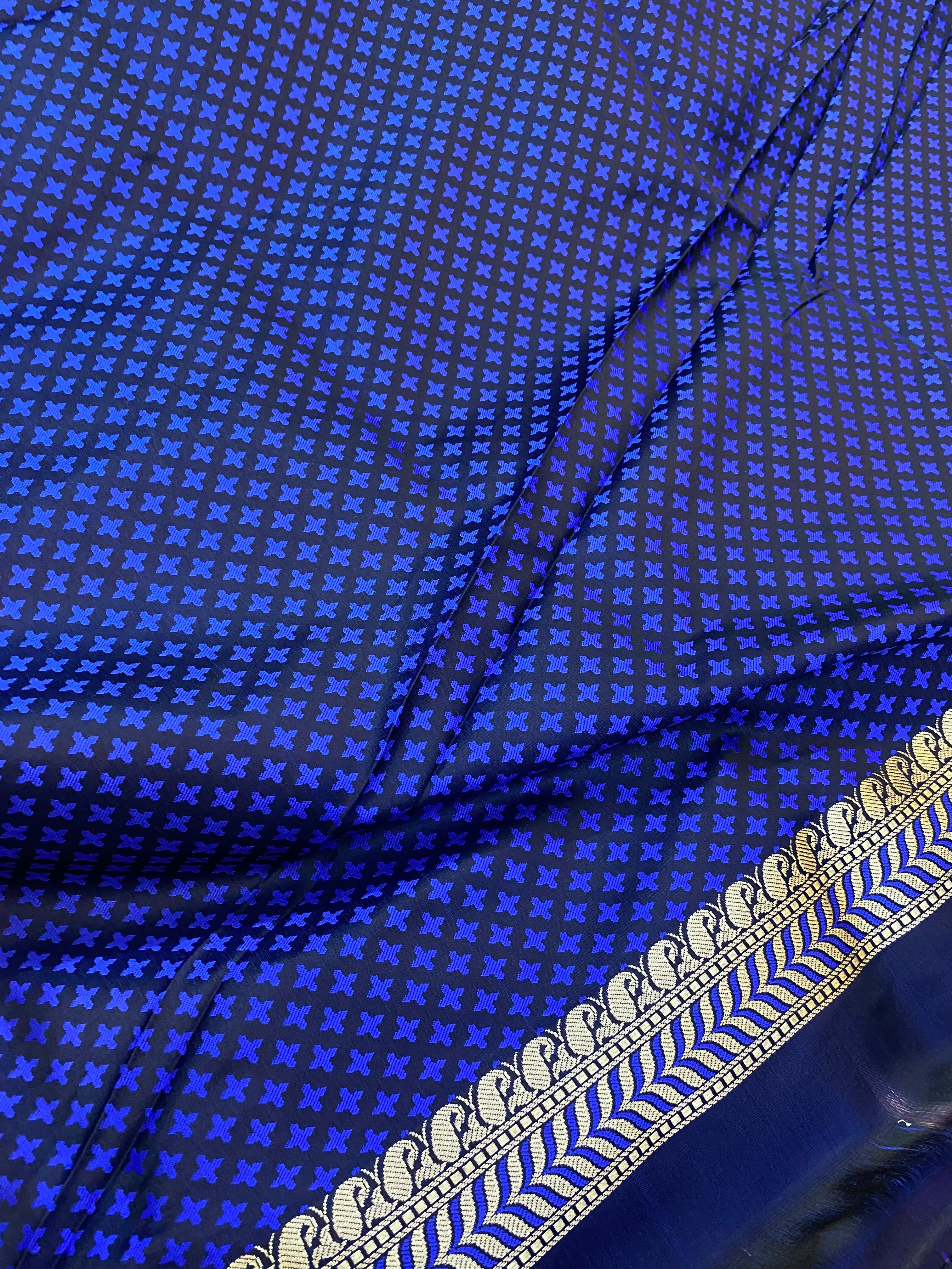 Exquisite Royal Blue Pure Katan Silk Banarasi Saree