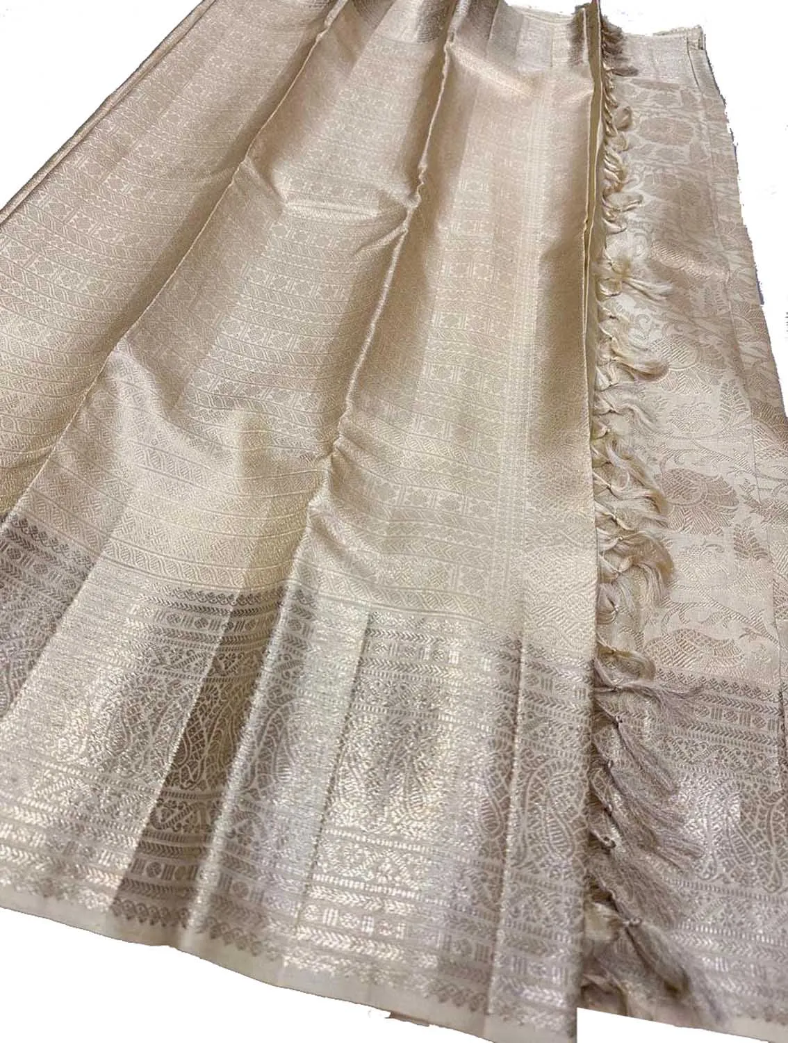 Exquisite Silver Handloom Kanjeevaram Pure Silk Saree