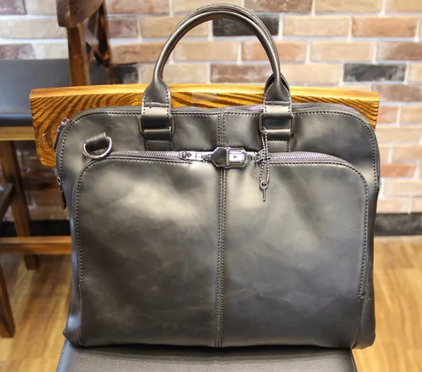 Fashionable Men's Light Briefcase
