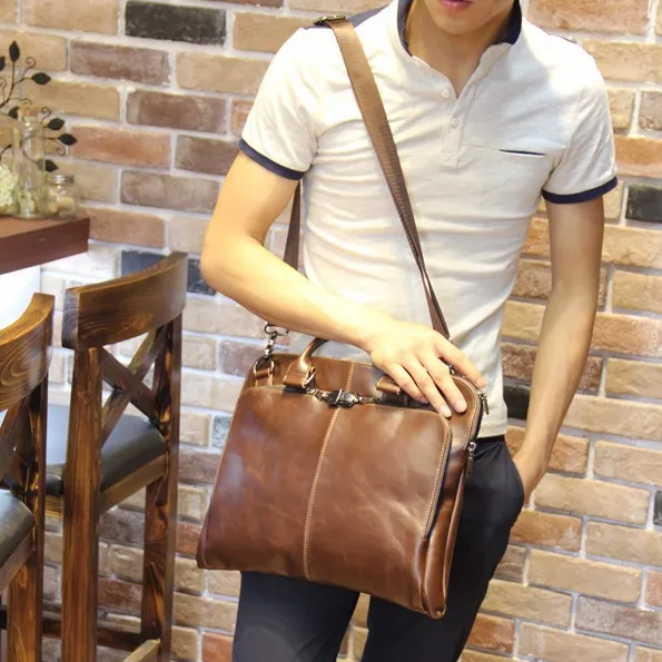 Fashionable Men's Light Briefcase