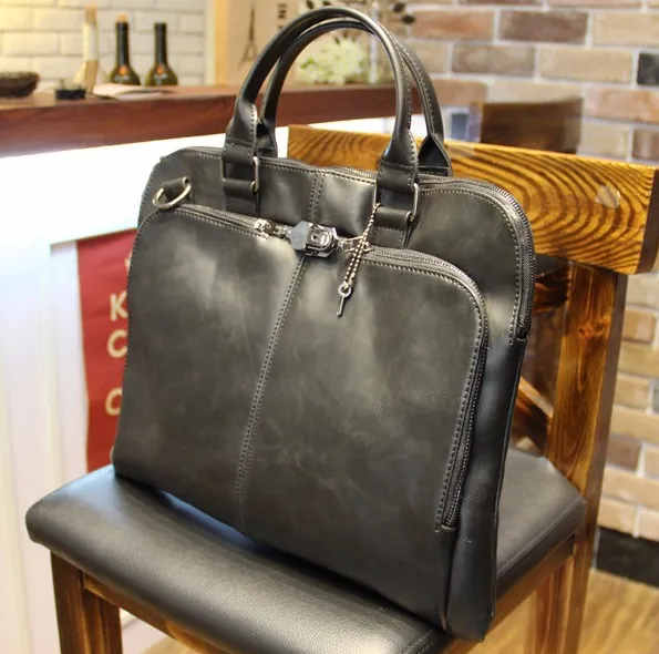 Fashionable Men's Light Briefcase