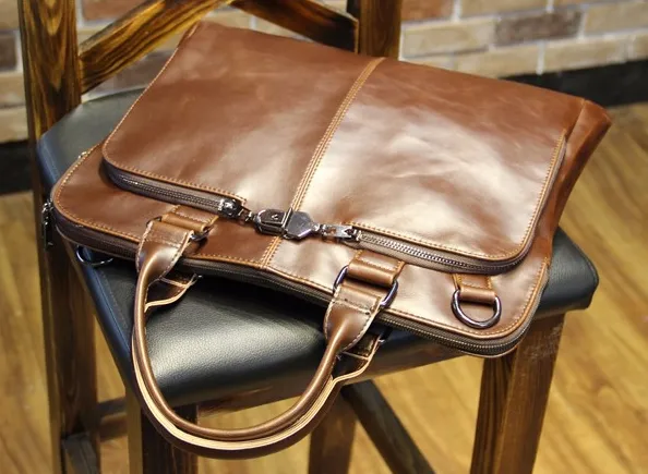 Fashionable Men's Light Briefcase