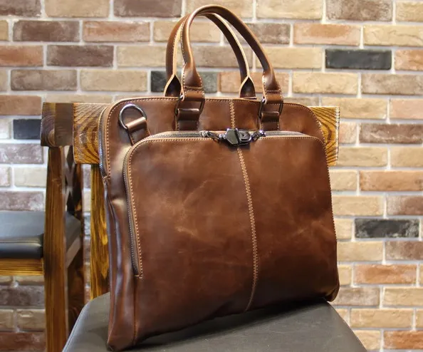 Fashionable Men's Light Briefcase