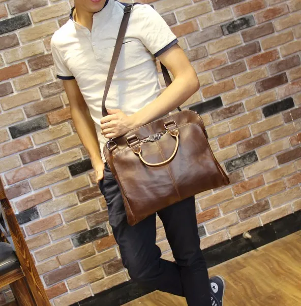 Fashionable Men's Light Briefcase
