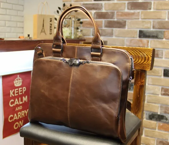 Fashionable Men's Light Briefcase