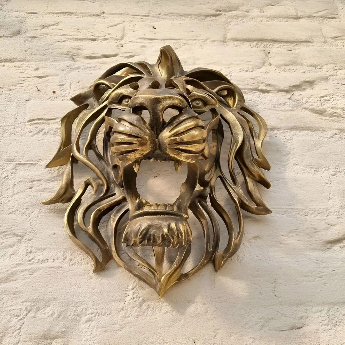 Golden Roar - Exquisite Vergoldete Harz Löwenkopf Wandmontage Skulptur