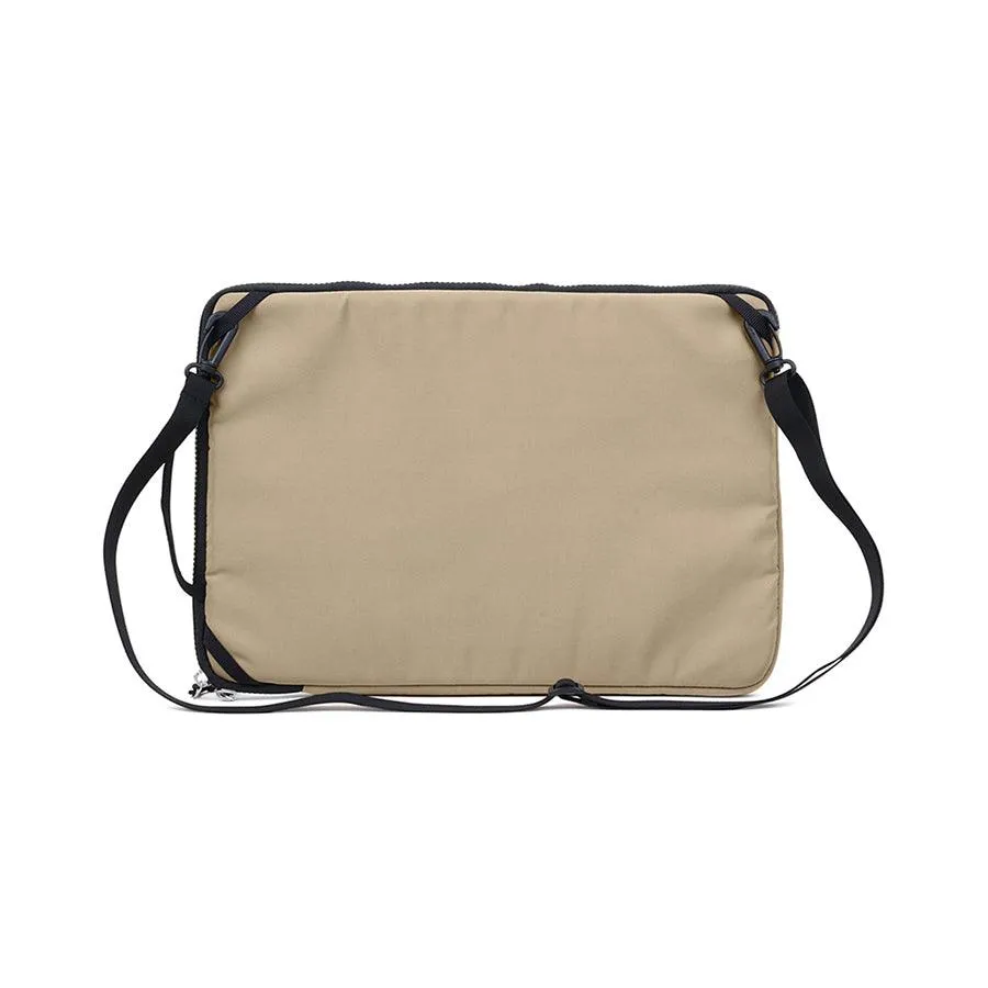 HELLOLULU Eilif 3 Way Sleeve Case 16" Pastel Khaki
