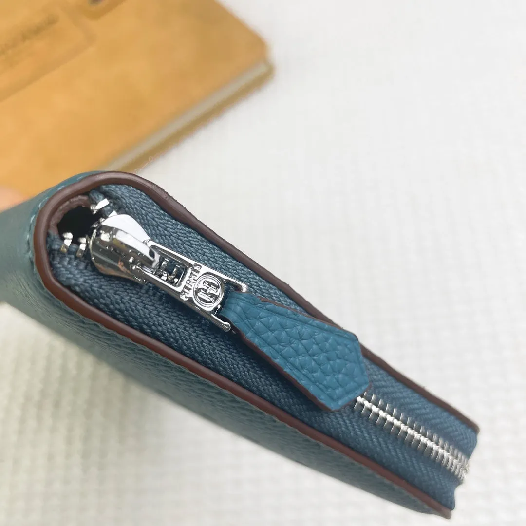 HM SILK'IN HOLED CLASSIC WALLET 20 CERULEAN GRAINED CALFSKIN