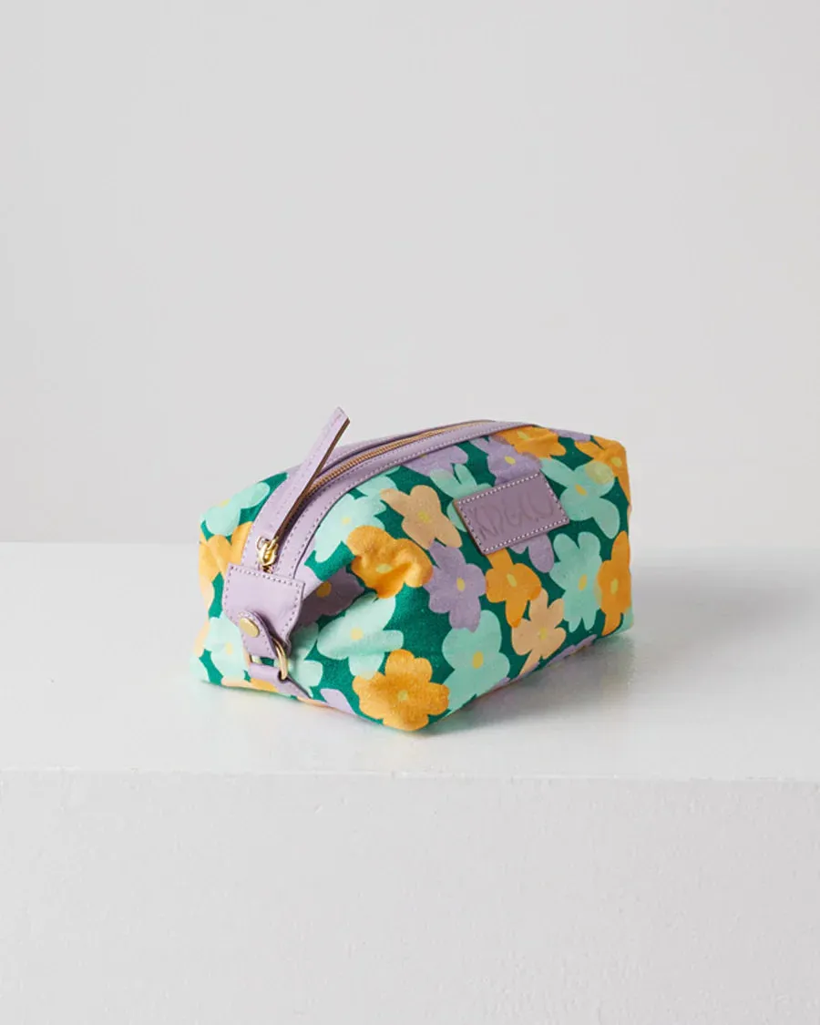 Kip & Co - Toiletry Bag (Bush Daisy)