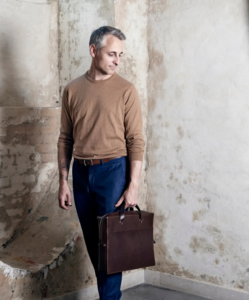 Leather briefcase: AMBASSADOR (dark brown)