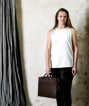 Leather briefcase: AMBASSADOR (dark brown)