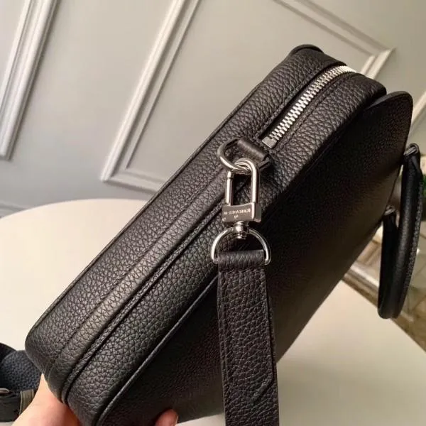 Men&#8217;s Armand Briefcase Mm Top Handle Bag M55227 Black 2019 Collection