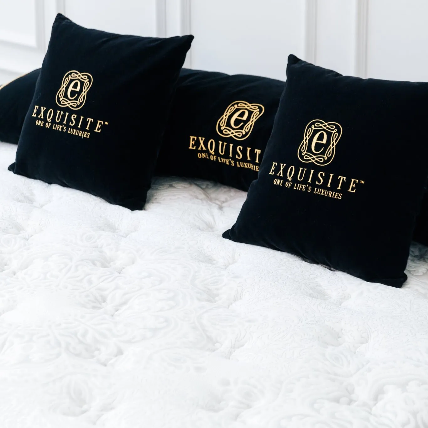 Sealy Posturepedic Exquisite - Grand Marchioness (New)