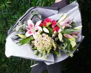 Seasonal Exquisite Flower Bouquet