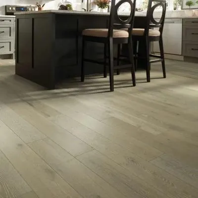Shaw Exquisite Waterproof Hardwood Floorte Champagne Oak