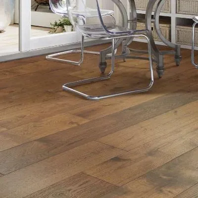 Shaw Exquisite Waterproof Hardwood Floorte Warmed Oak