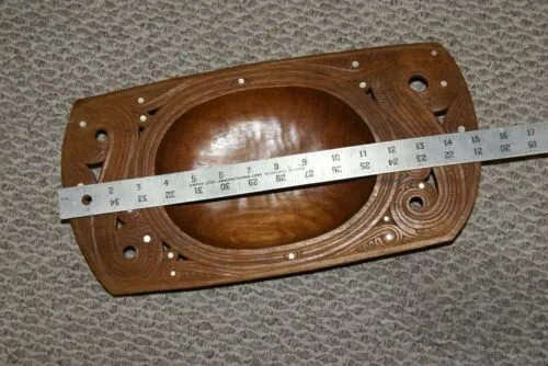 STUNNING ONE OF A KIND HAND CARVED ROSEWOOD MUSEUM MASTERPIECE SERVING PLATTER DISH WITH MOTHER OF PEARL INSERTS & LACY BORDER BY RENOWNED SCULPTOR FROM THE REMOTE TROBRIAND ISLANDS MELANESIA KULA RING COLLECTOR DESIGNER 2A86 15”X8”X2”