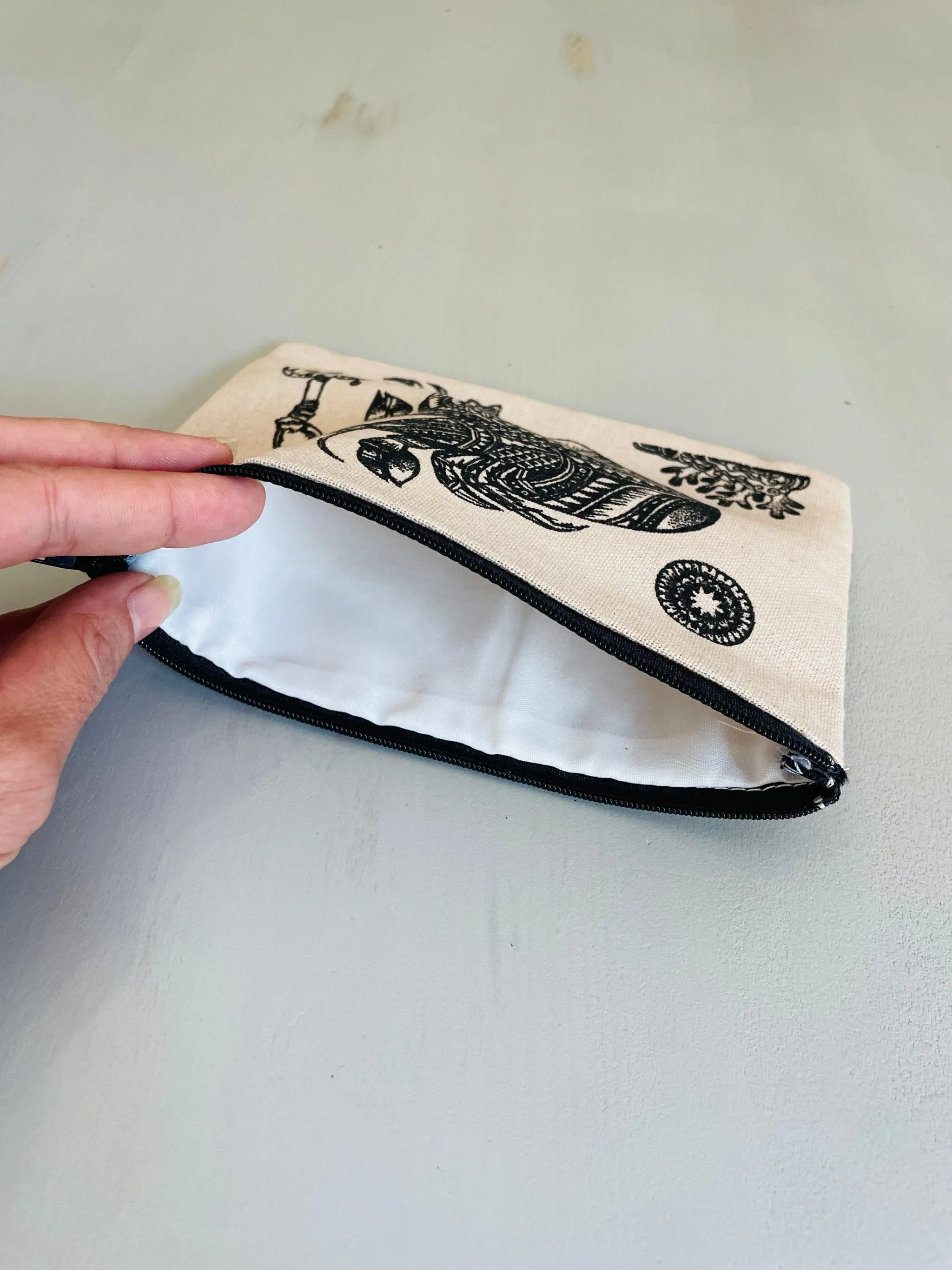 True Crabs - canvas zipper case